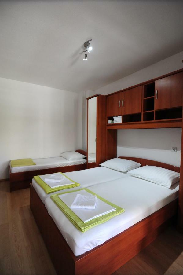 Milic Apartments Makarska Exteriör bild